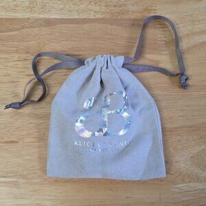 NWT Alicia Bonnie "Devotion" Stud Earrings